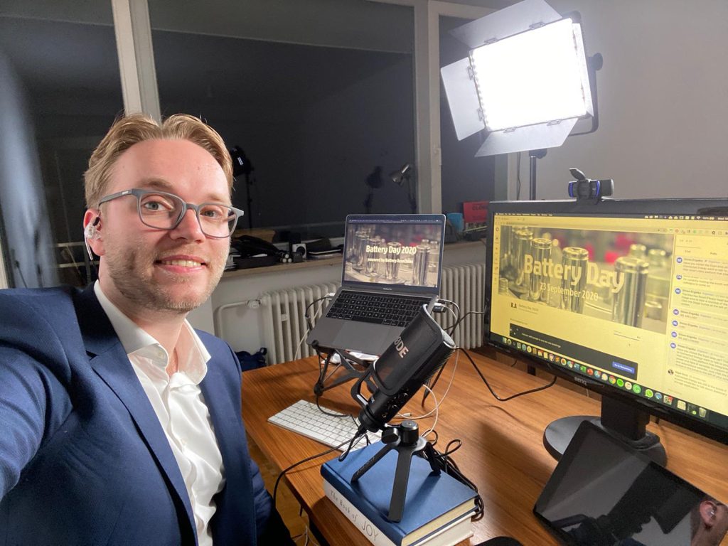 Simon Engelke Batter Day 2020